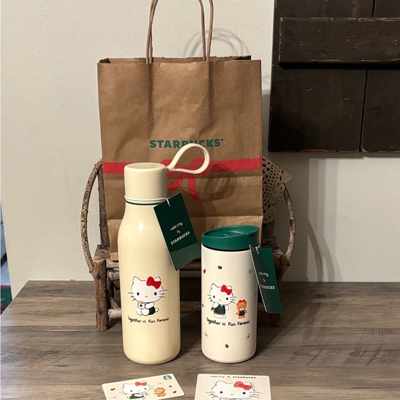 HELLO KITTY STARBUCKS HOLIDAY Edition Tumbler & Water Bottle Duo w Gift Cards - Picture 8 of 13